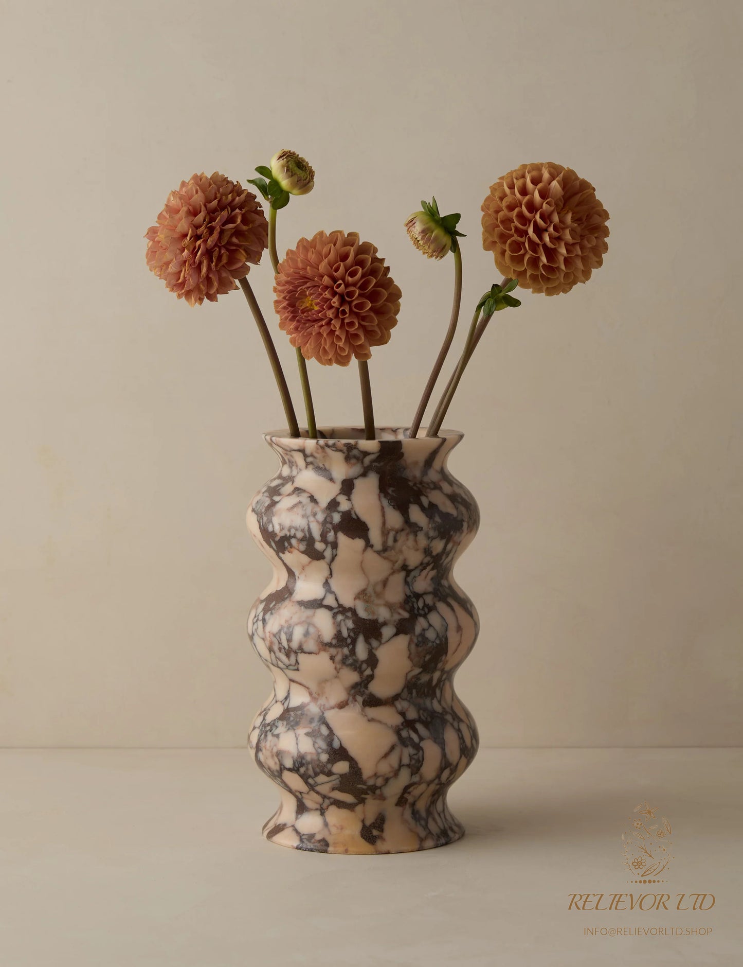 RELIEVOR Zainab Rolling Vase