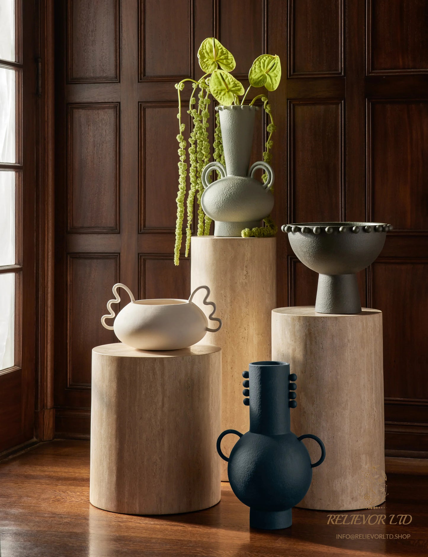 RELIEVOR Idra Vase