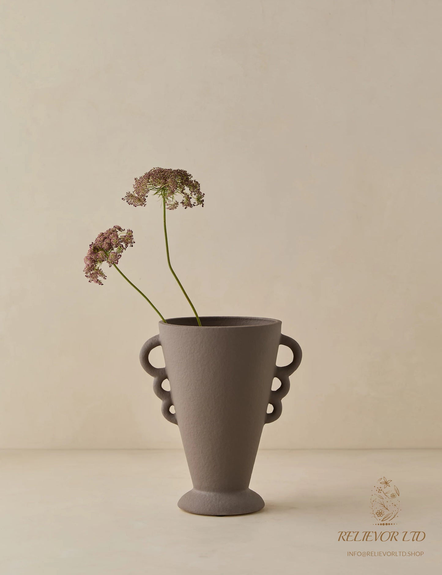 RELIEVOR Panthea Vase
