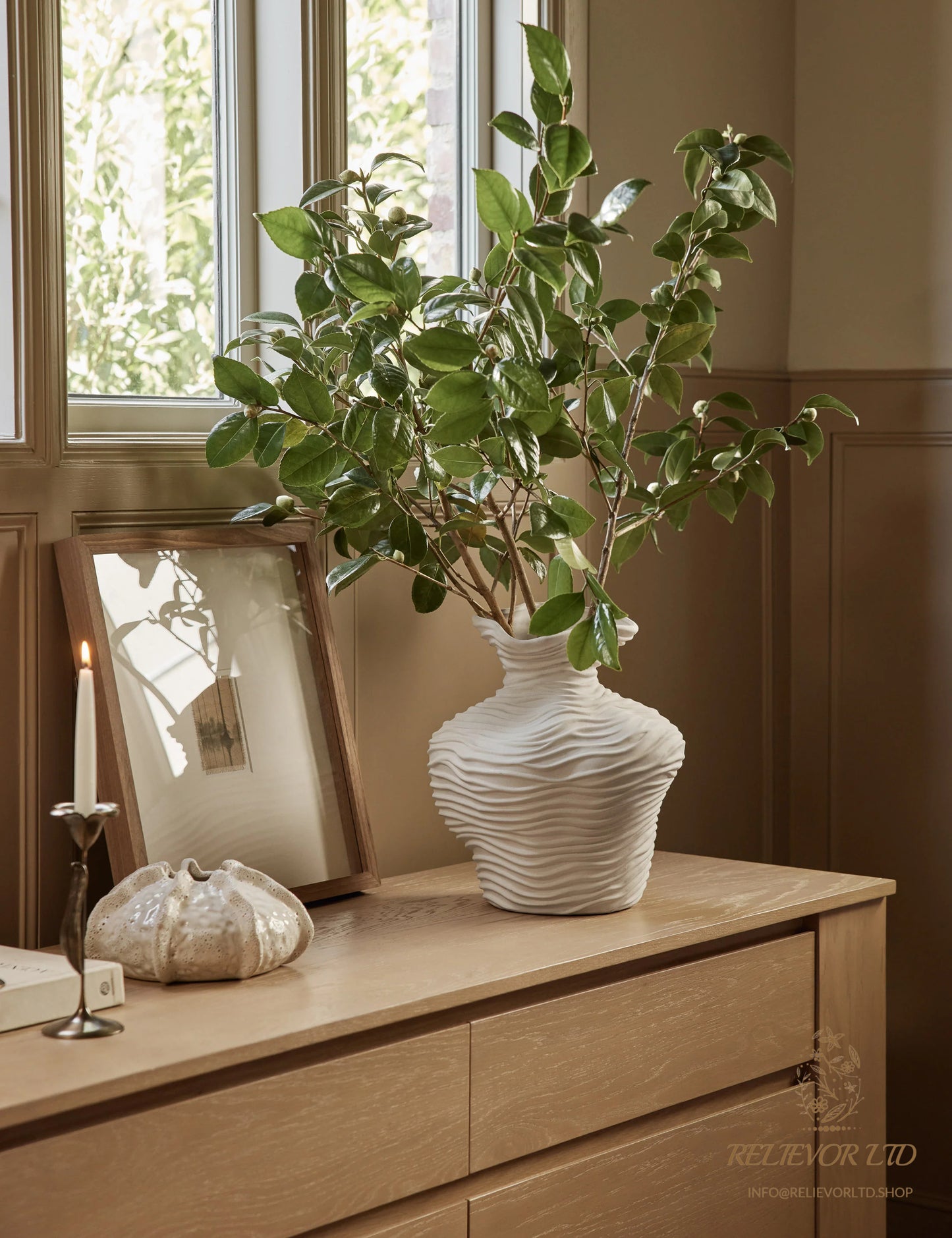 RELIEVOR Wrinkle Vase