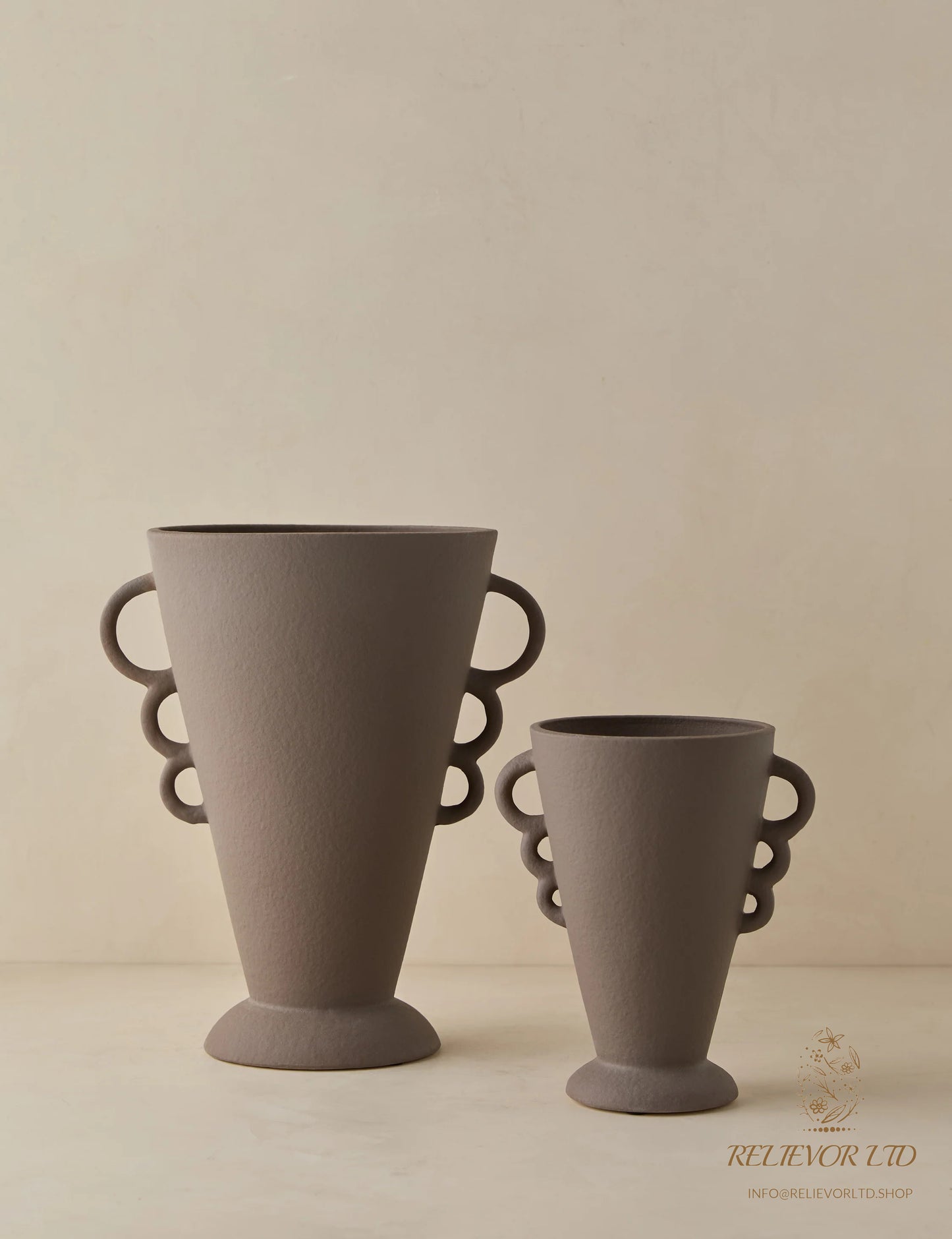 RELIEVOR Panthea Vase