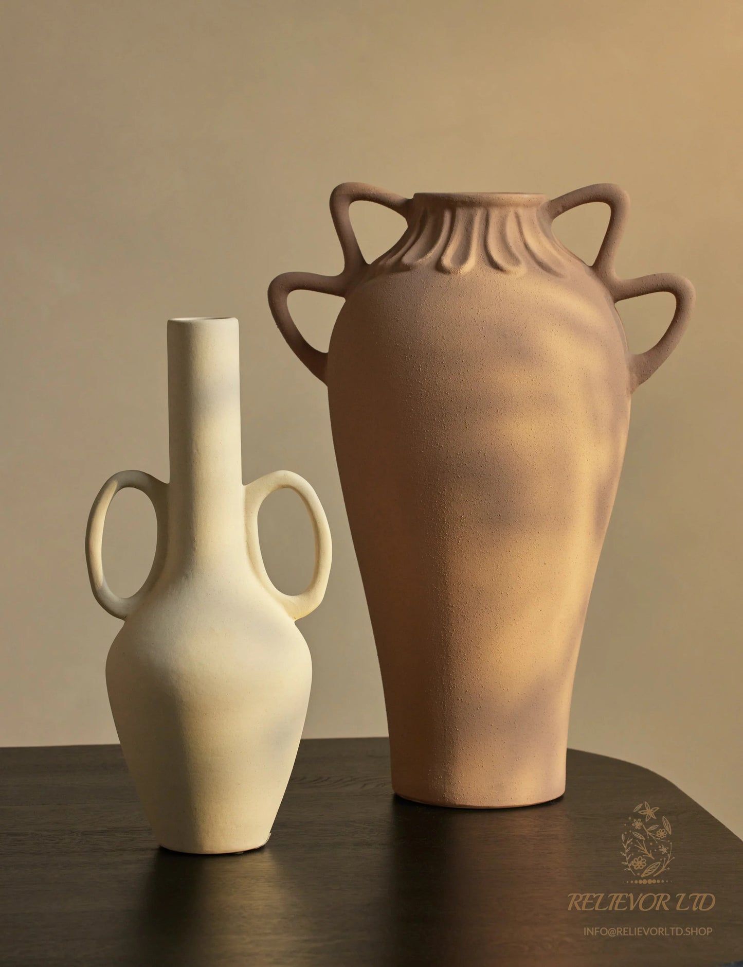 RELIEVOR Scallop Vase 01